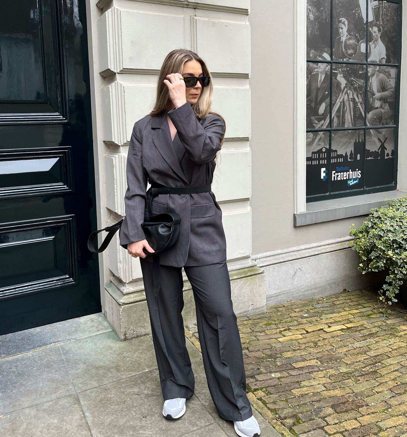 Power-Dressing