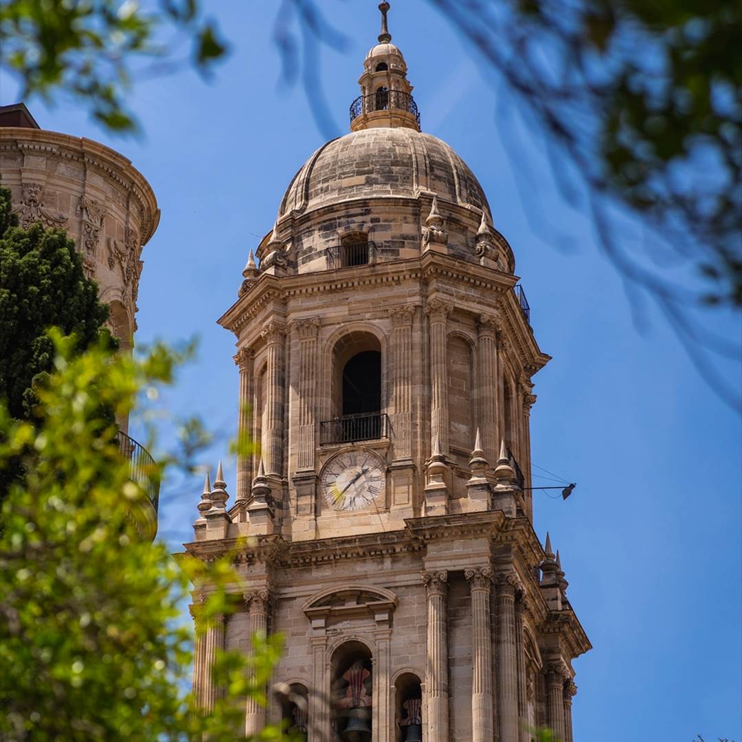 Travel and Shopping in Malaga