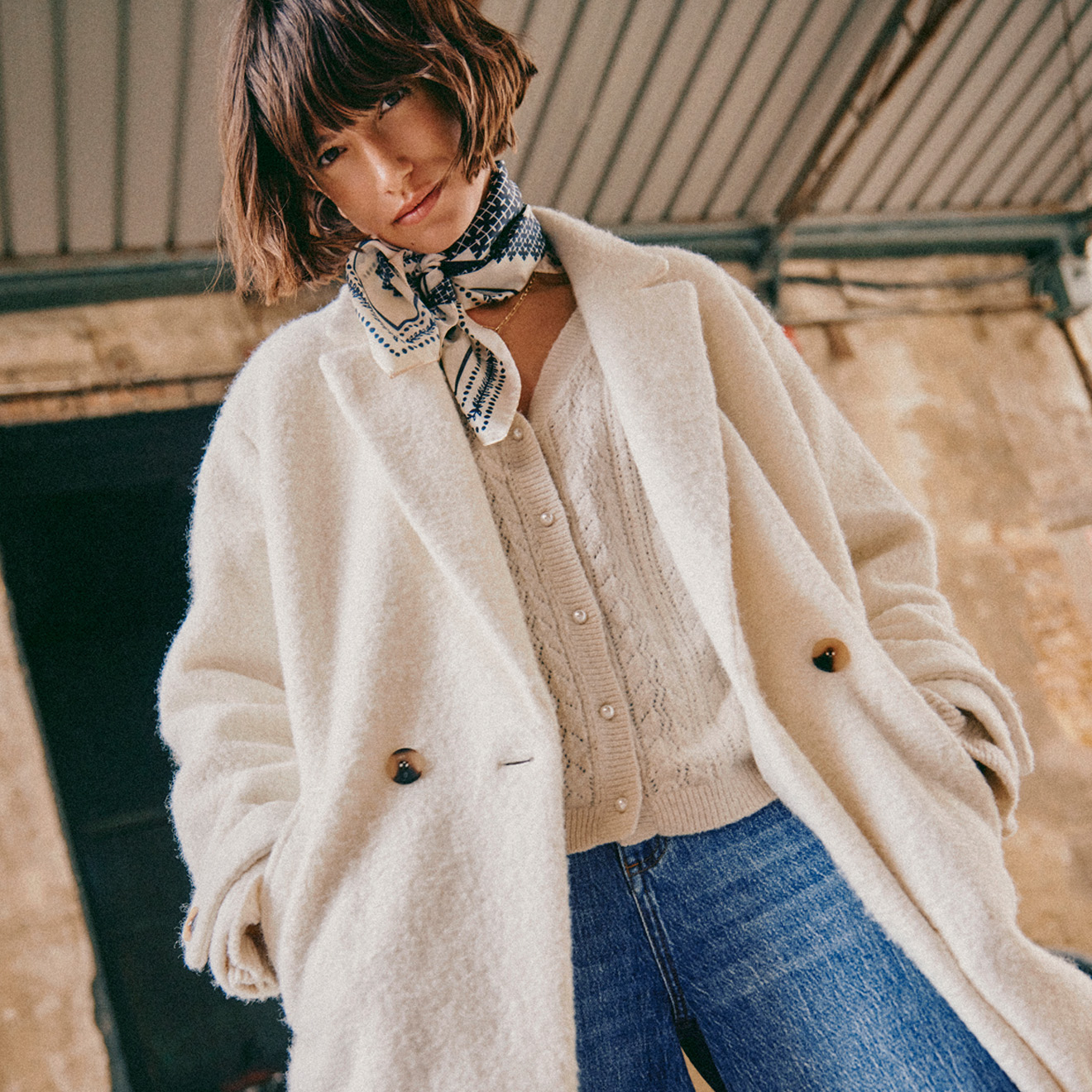 VILA AW23 02.jpg
